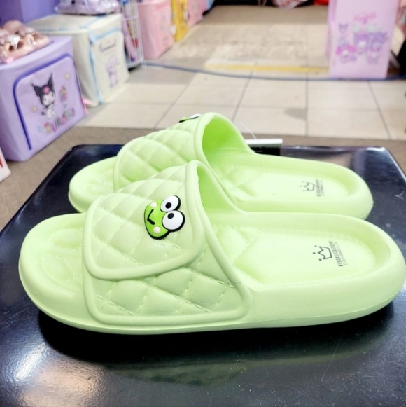 Brand New Sanrio Keroppi Green Slippers US 7.5 - Picture 2 of 9